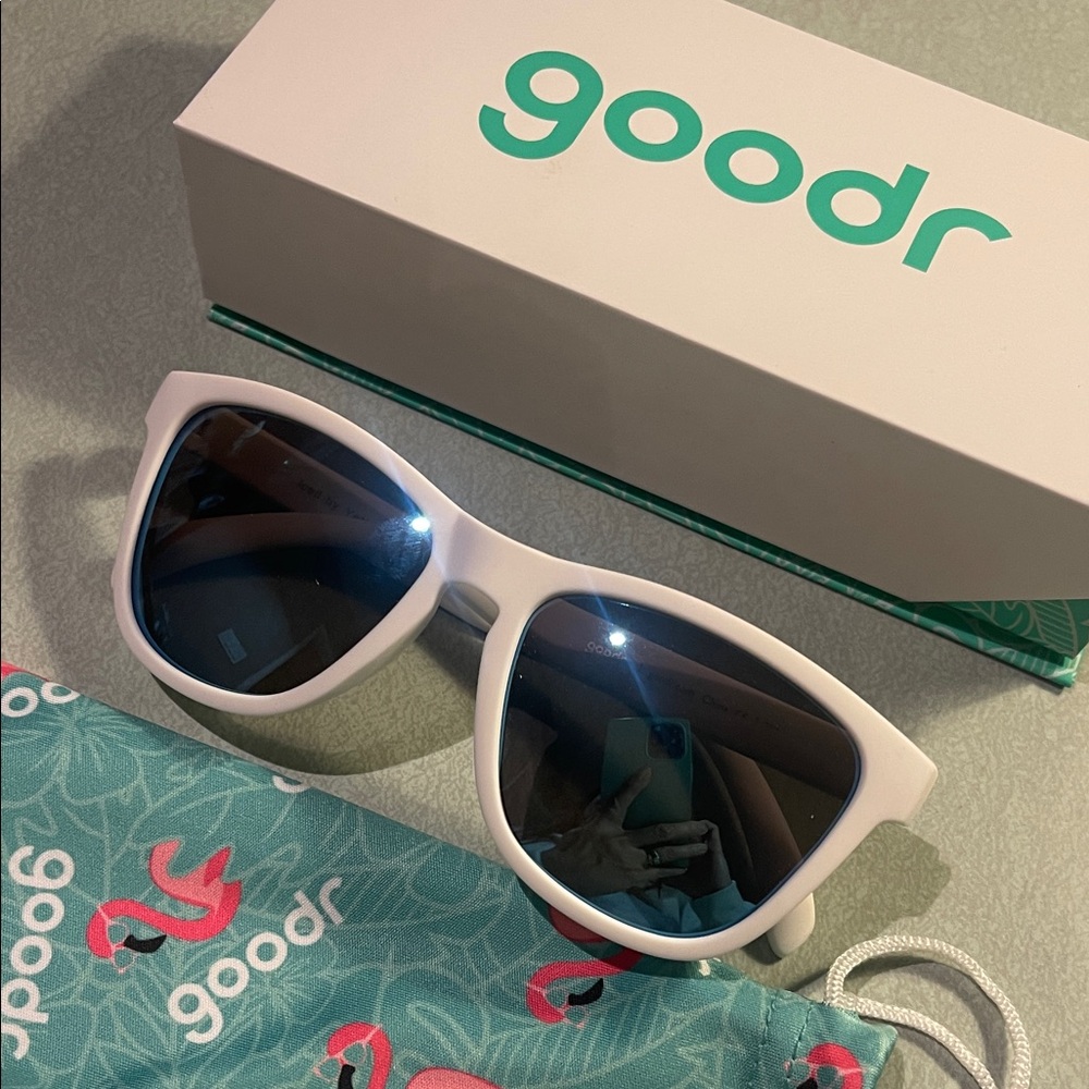 Goodr Iced By Yetis OG Sunglasses in White